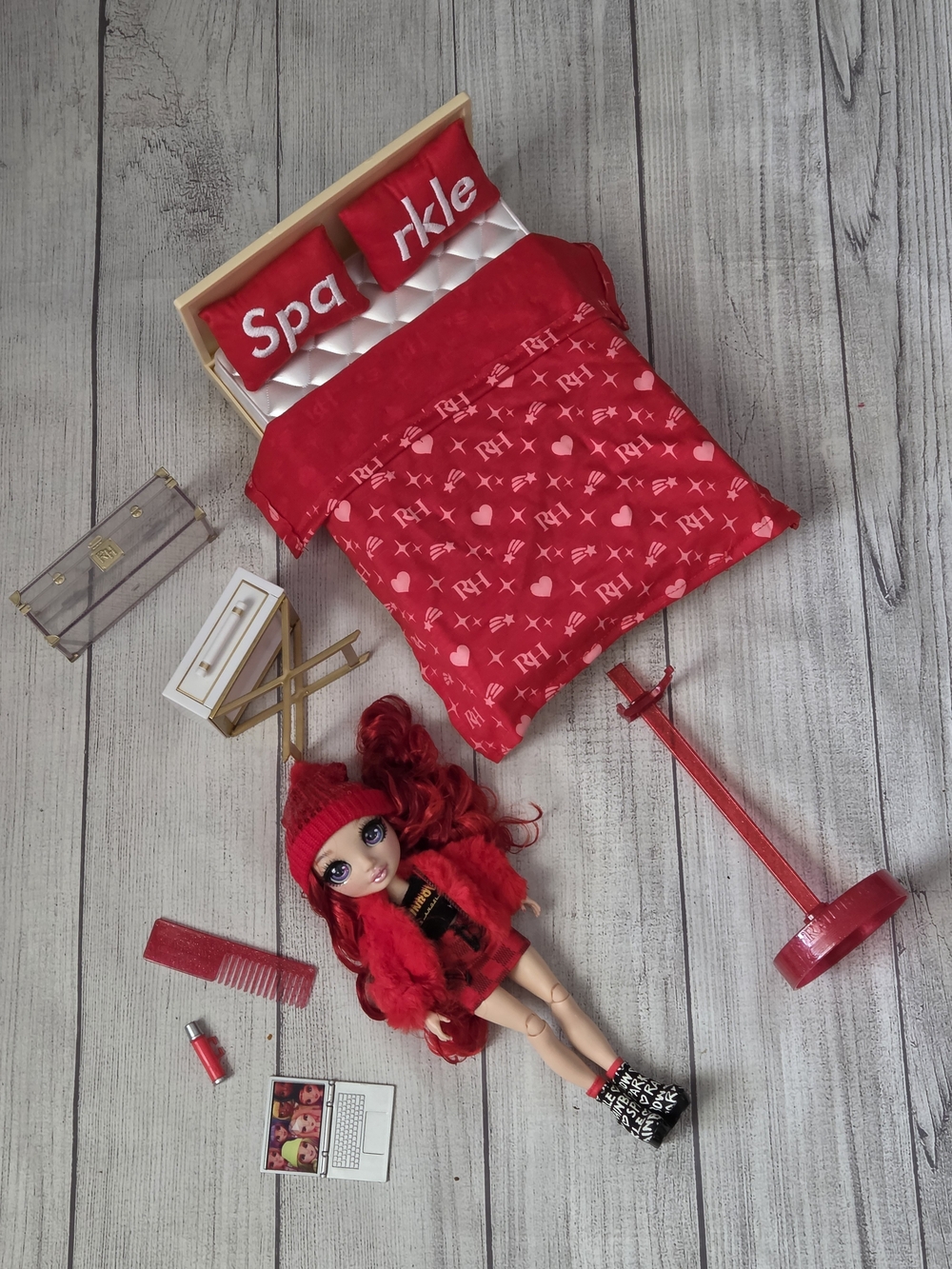 Ruby Rainbow High Sparkle Doll, Bed & Accessories Set